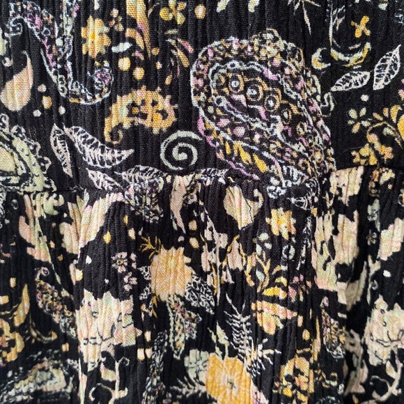 REWIND Crinkly Babydoll Dress with Lining, Size L. - Picture 5 of 13